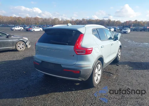 2019 Volvo Xc40 T5 Momentum/T5 R-Design z USA, uszkodzony, nr VIN YV4162XZ1K2019034
